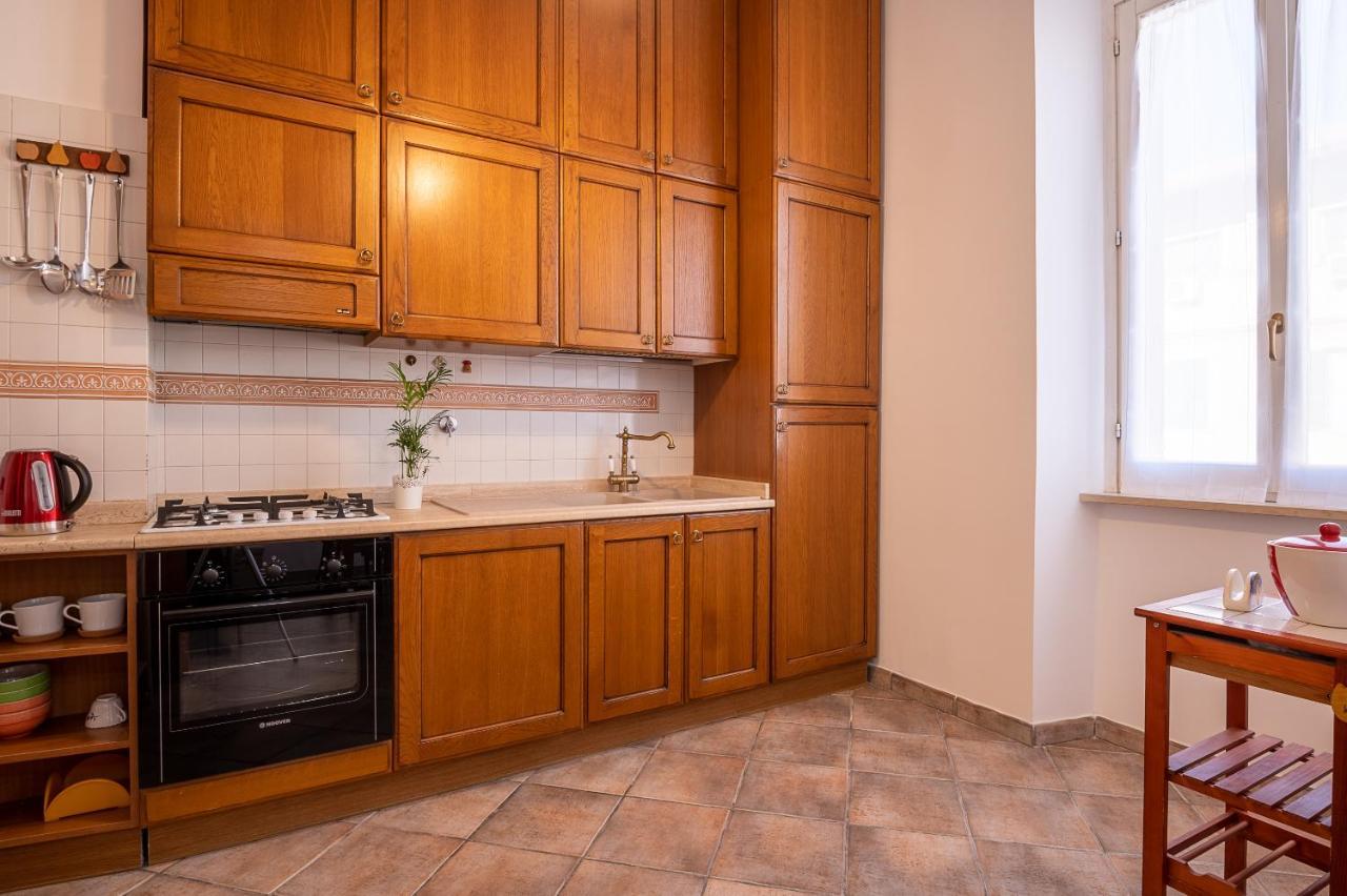 Cesare Apartment Vatican Museums ローマ エクステリア 写真