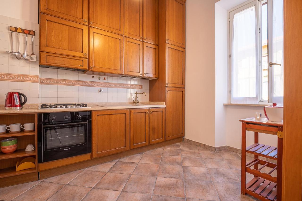Cesare Apartment Vatican Museums ローマ エクステリア 写真